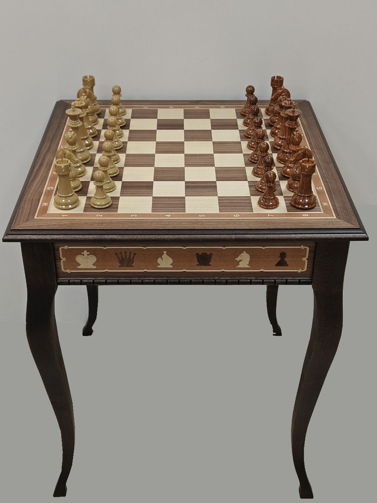 Шахматный стол подарочный из американского ореха с фигурами из композита  #1