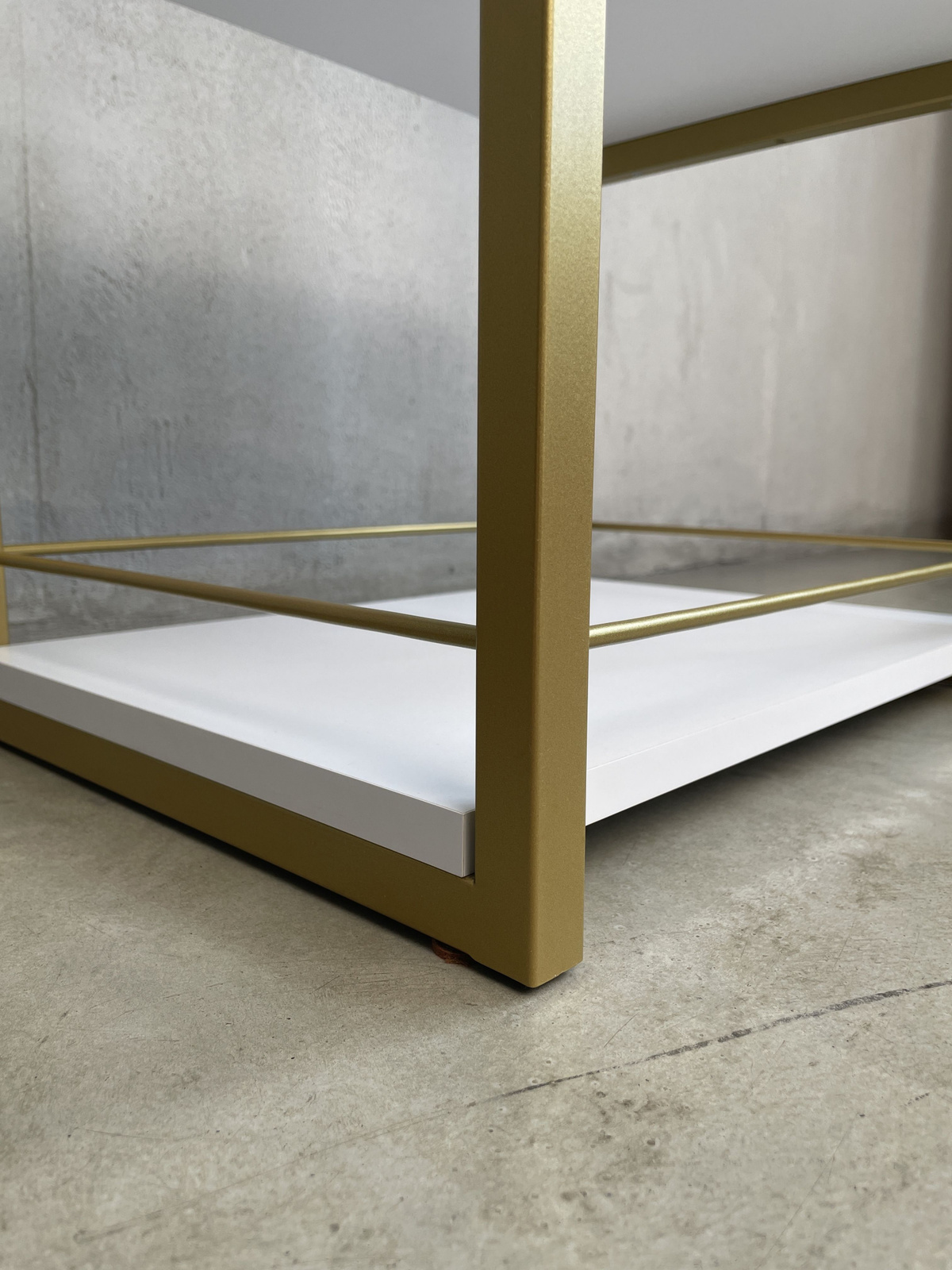 Тележка косметологическая на колесиках / этажерка на колесах ...