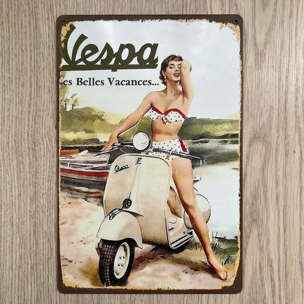 Табличка металлическая интерьерная Pin-Up Девушка Пинап Мотороллер Vespa  #1