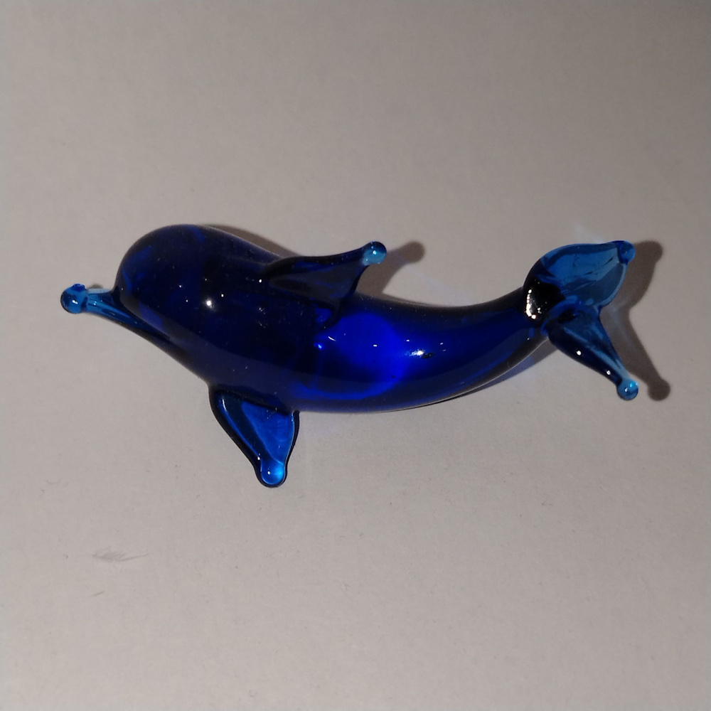 Фигурка стеклянная "дильфин" синий.К8 #1