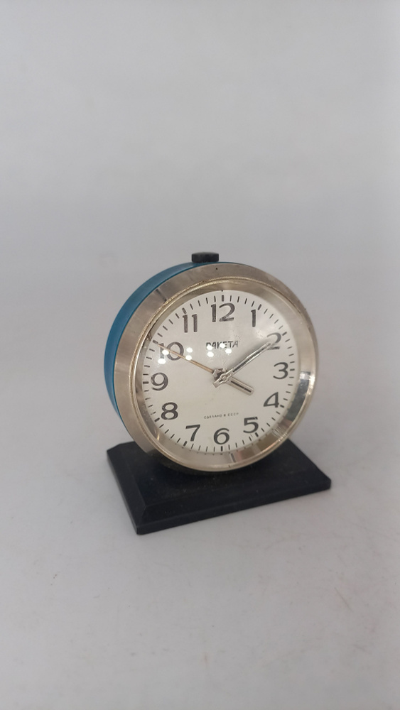Винтажный советский часы-будильник Ракета, СССР #1