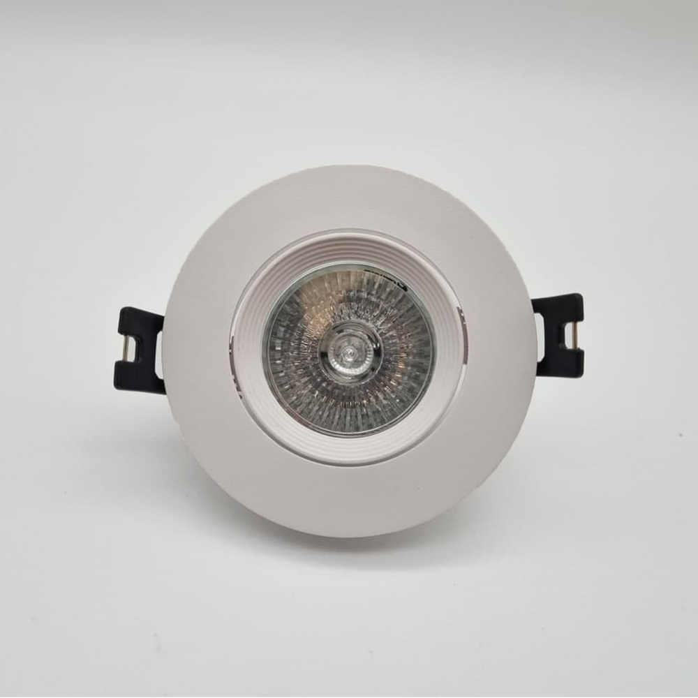 Встраиваемый светильник ULTRA LED F301 + лампочка GU10 7W 3000K. Уцененный товар  #1