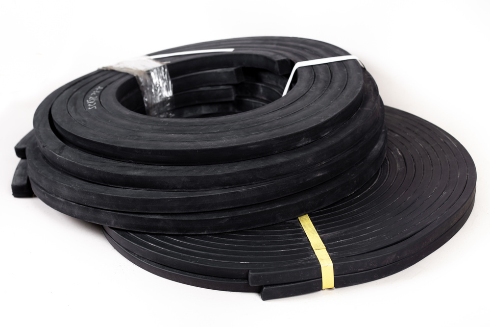 Шнур резиновый уплотнительный черный монолитный жесткий прямоугольный размер 10х14 мм, длина 5 метров #1