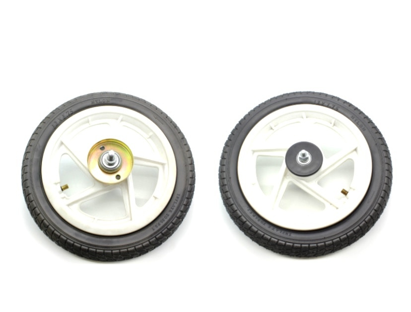 Комплект надувных колес для детского беговела (белые) #1
