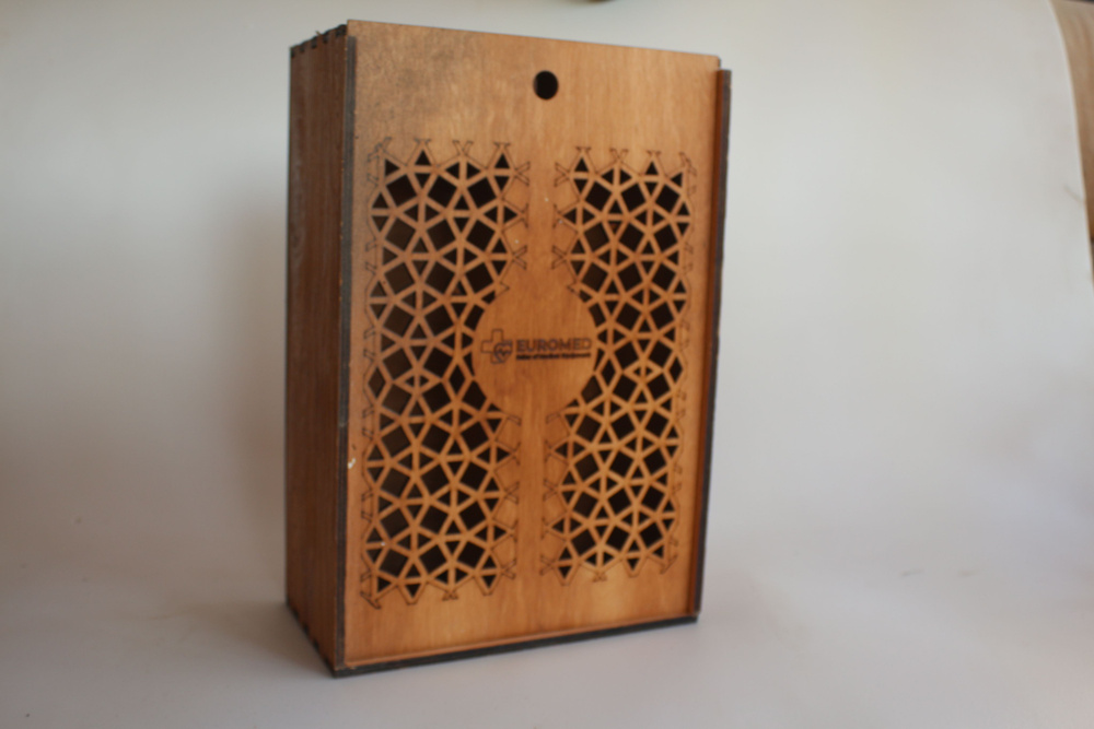 Деревянная подарочная коробка для вина #1
