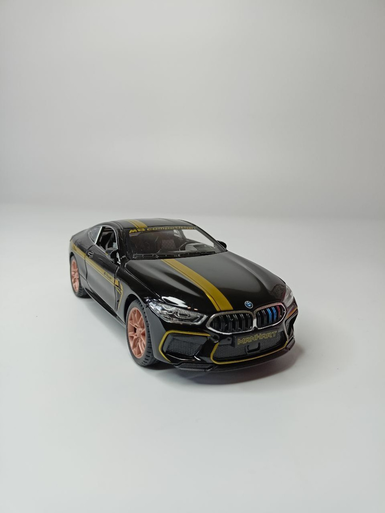 Модель автомобиля BMW M8 коллекционная металлическая игрушка масштаб 1:24 черный  #1