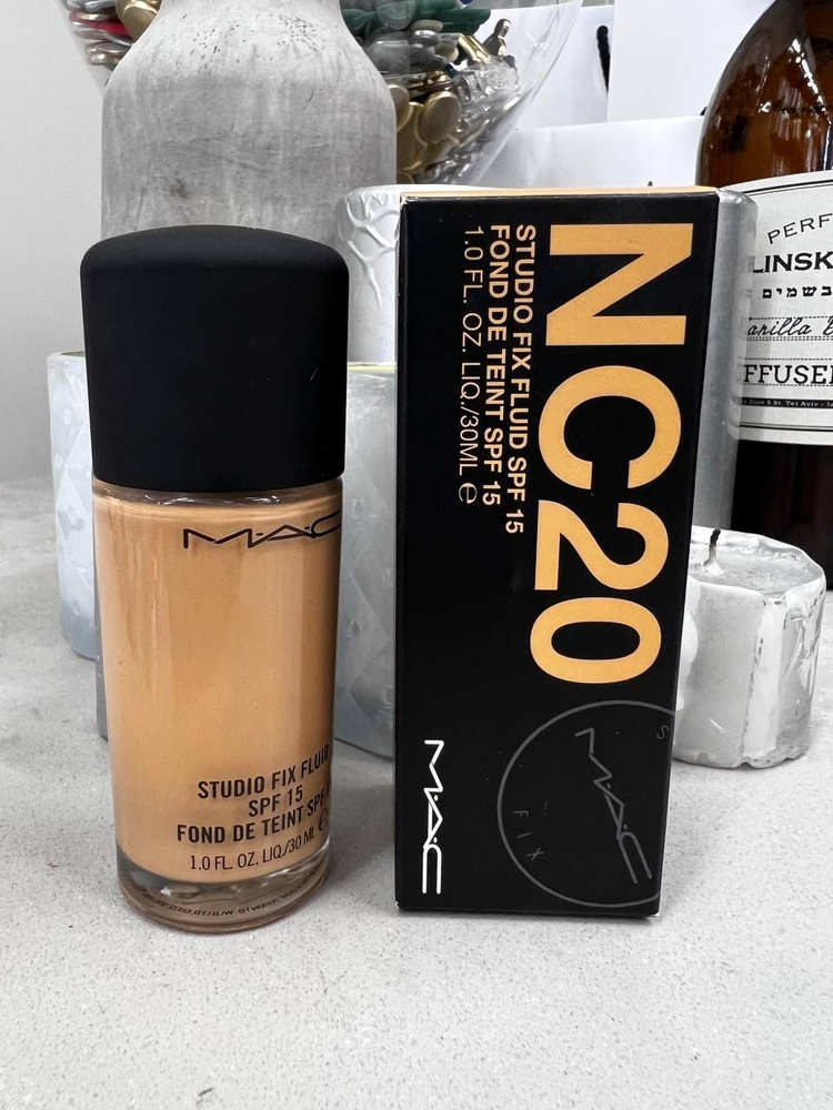 Тональный крем MAC Cosmetics Studio Fix Fluid - Жидкая тональная основа для лица Мак Косметик, NC20, #1