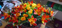 Цветы искусственные на кладбище, композиция "Роза и орхидея", 80 см*30 см, Мастер Венков #38, Наталия А.