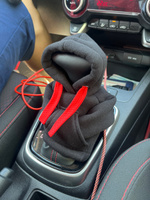 Чехол на рычаг переключения передач в форме худи (толстовка на КПП), черный цвет с красным шнурком, размер S #31, Карина Ш.