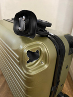 Чемодан на колесах Зеленый, размер M, ударопрочный, в отпуск, багаж, чемодан пластиковый Ridberg Travel #40, Лилия К.